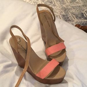 Trendy summer wedges